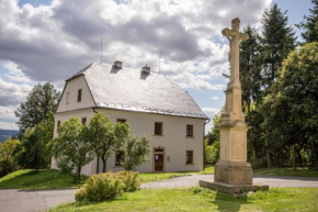 Penzion U Křížové Cesty Tvrdkov